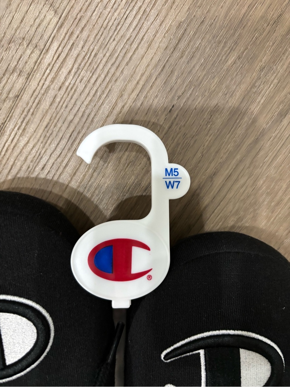 Champion Black Slippers with Red & Blue Logo Men Size 5/ Womens Size 7 - Picture 4 of 5